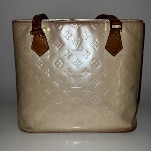 Selling Louis Vuitton tote bag !